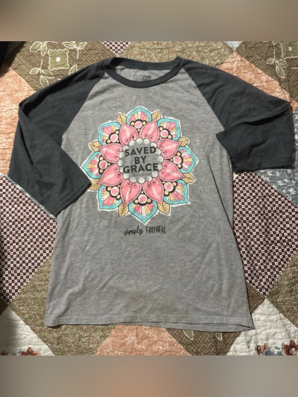 Simply faithful women’s shirt size small